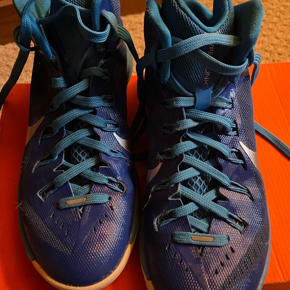 Nike Hyperdunk - Picture 3 of 10